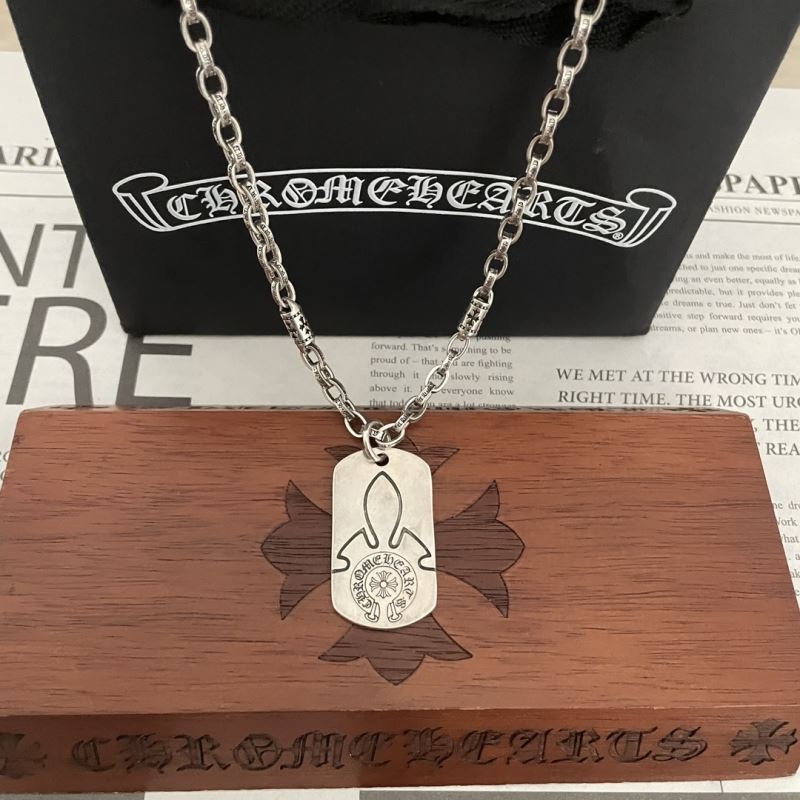 Ch**me He**ts necklaces